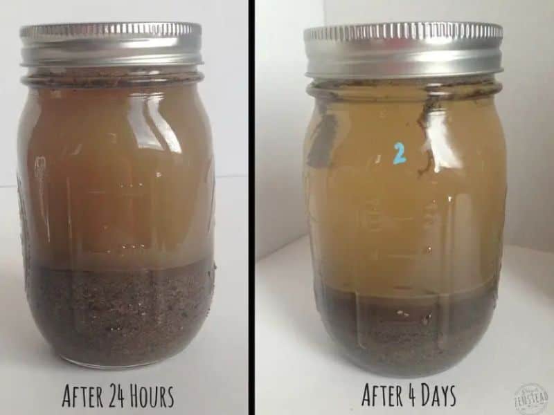 Two photographs of a Mason Jar Test showing jars full of water and soil. The jar on the left has been allowed to settle for 24 hours, and the jar on the right has settled for 4 days. The layers of material of different particle sizes are clearly visible. Coarser-grained materials settle to the bottom, with finer-grained particles like silt and clay at the top.