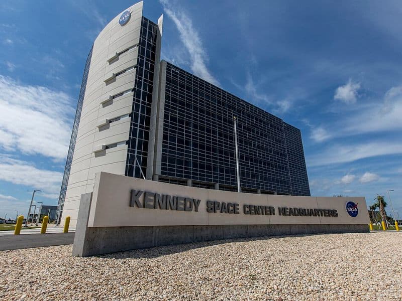 A photograph of the KSC Headquarters Building.