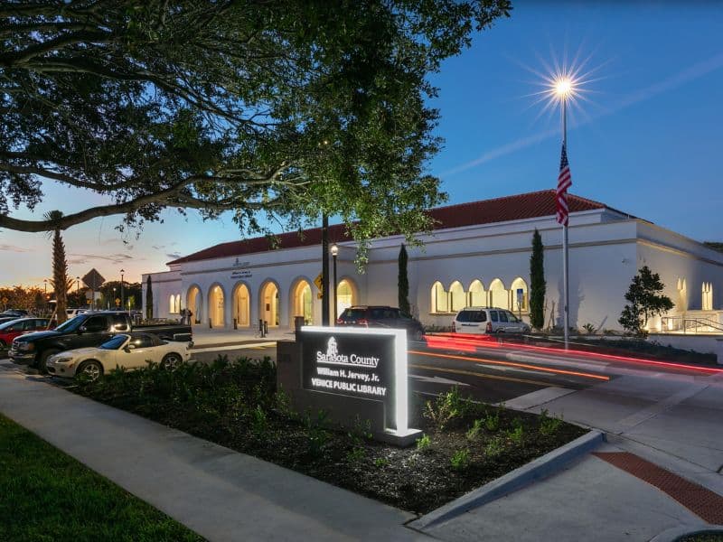 A photograph of the William H. Jervey, Jr. Venice Public Library.