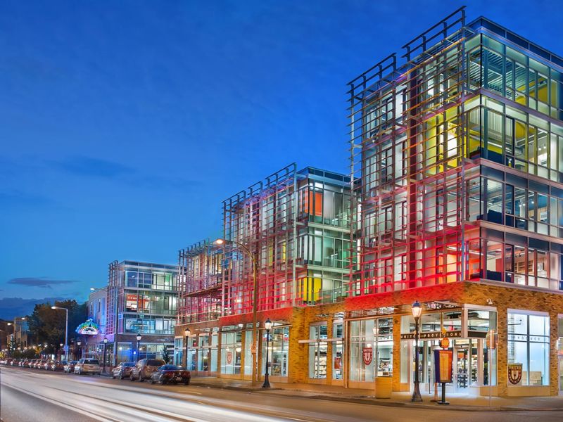 A photograph of The Lofts of Washington University.